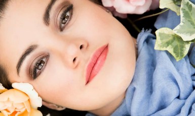 أفضل 10 مواد طبيعية للعناية بالوجه في المنزل