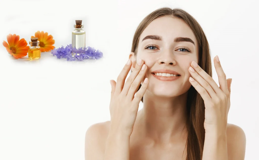 صورة فتاة تتلمس وجهها بلطف وبجانب وجهها عبوة ماء ورد بالإضافة لورود